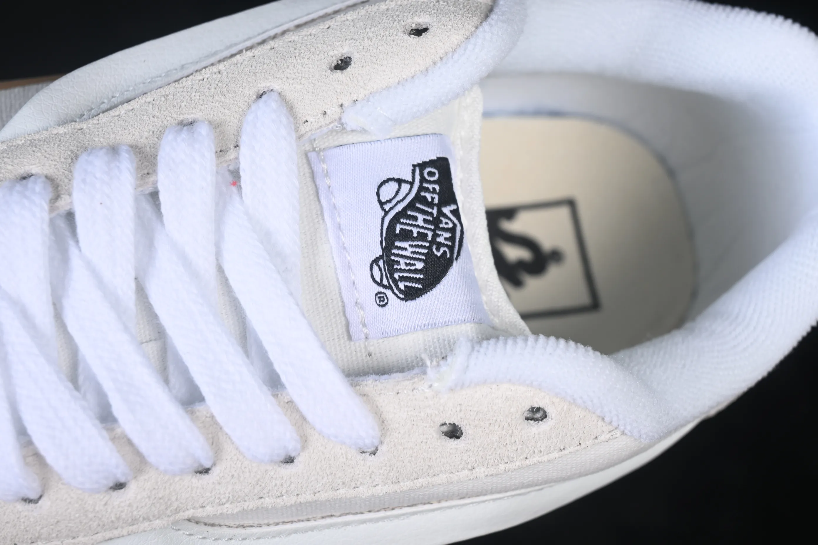 All categories Vans Vans series Vans Low Vans Knu Skool Vans low-top casual skateboard shoes VN0009D22CJI